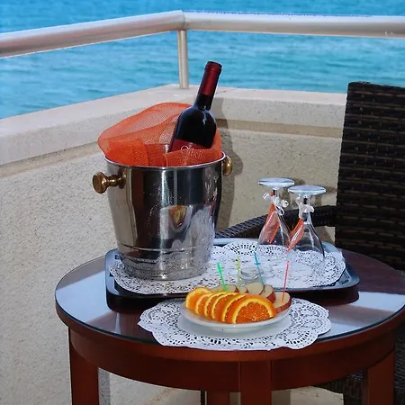 Hotel Mackenzie Larnaca
