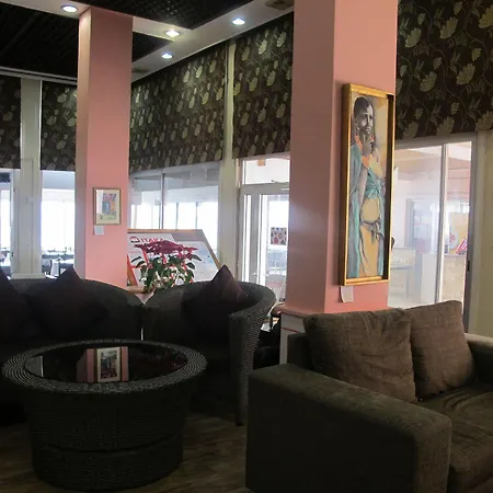 Hotel Mackenzie Larnaca