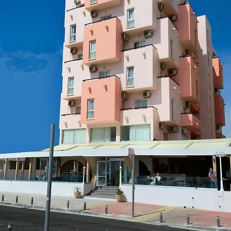 Mackenzie Hotel Larnaca