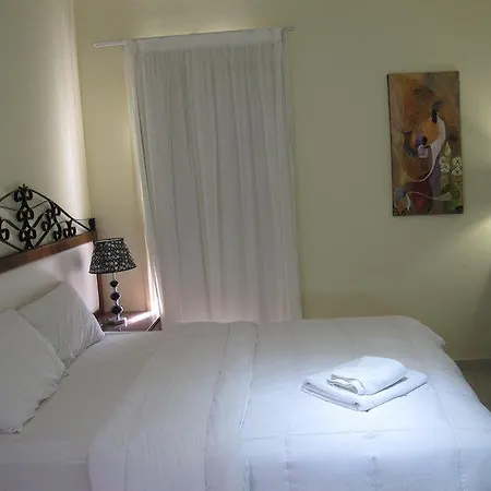Hotel Mackenzie 2*